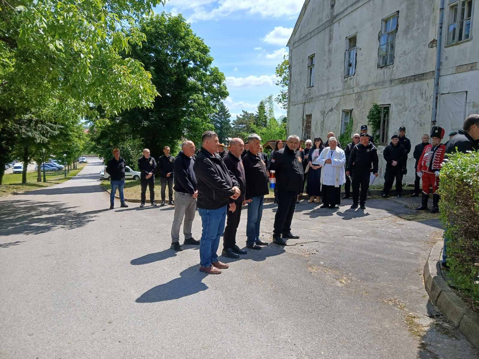 498695883_1101192895362638_181971818340059278_n