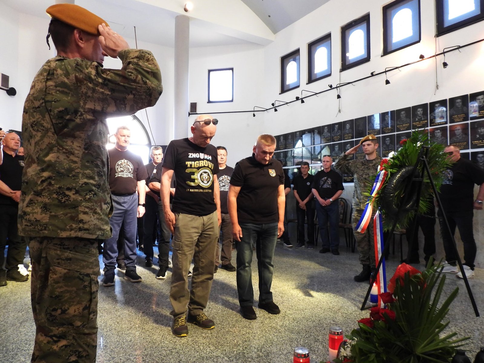 62885880-b5c6-4ddd-be48-60d97d1033e4