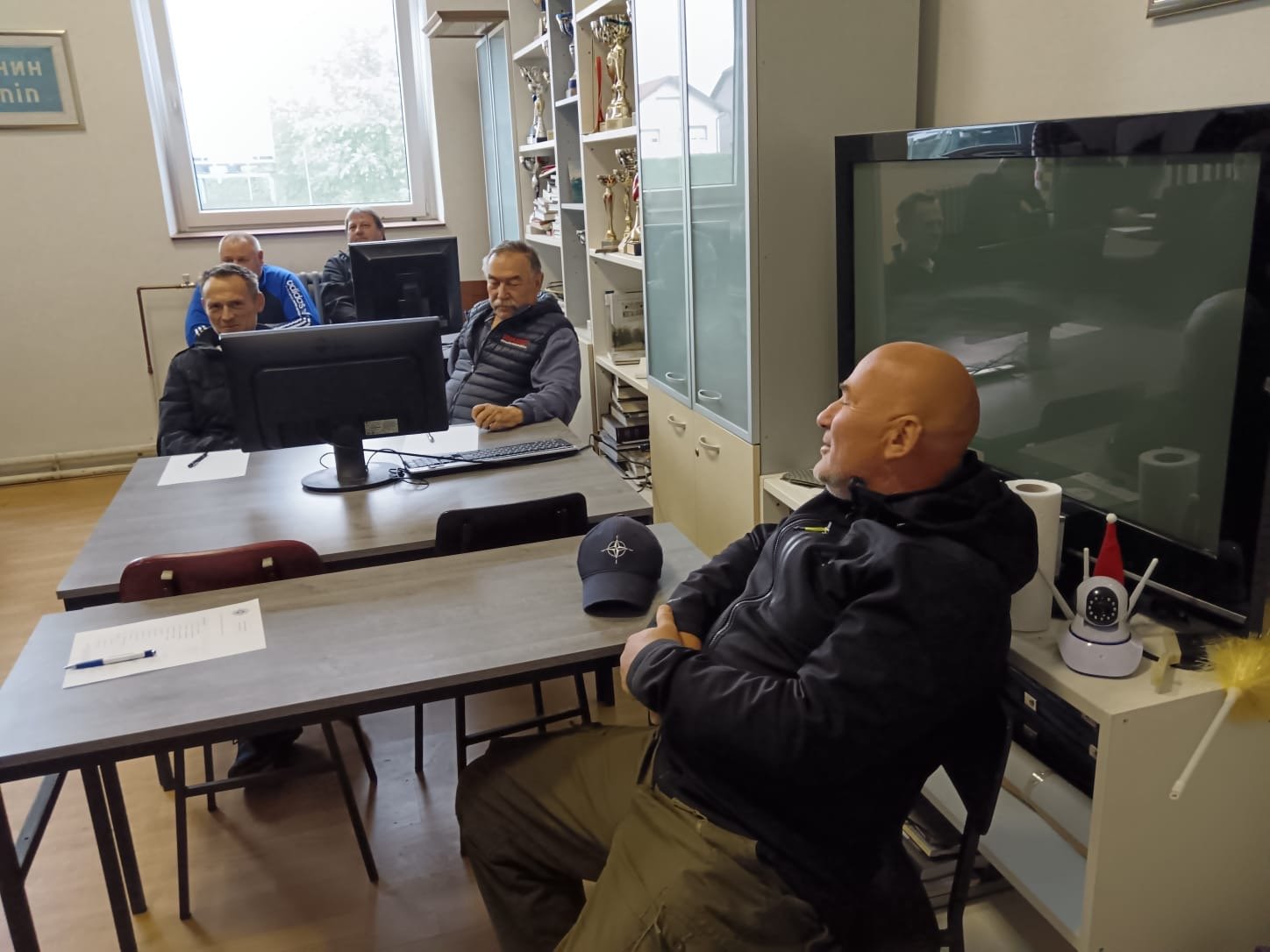 7ab1fac9-00b3-4f5b-b3ce-5d037f886171