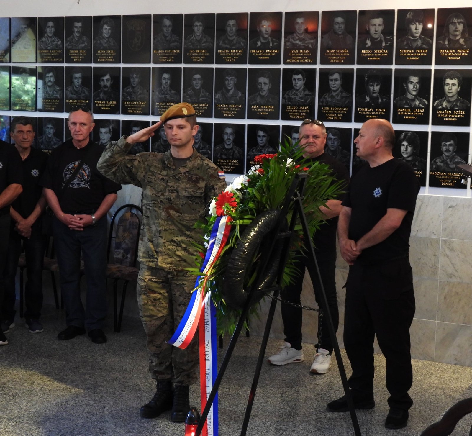 b05e2598-14e6-4e30-bef8-b89c82829fbc