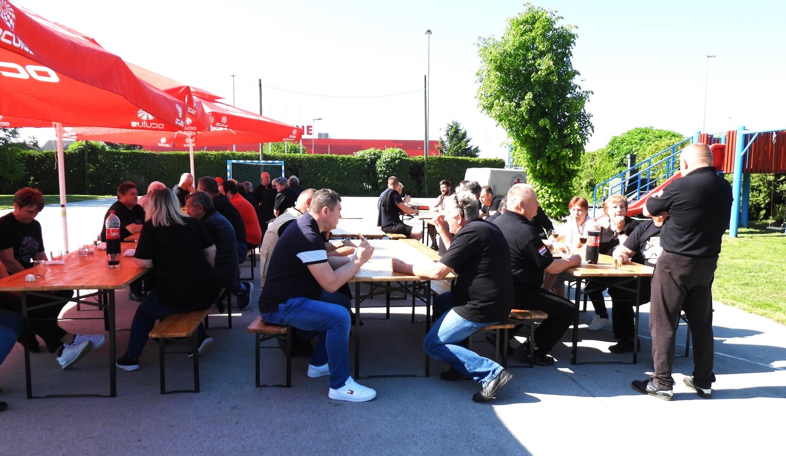 cdbddb2f-c696-49e7-83b1-0ab6d5ab9b88