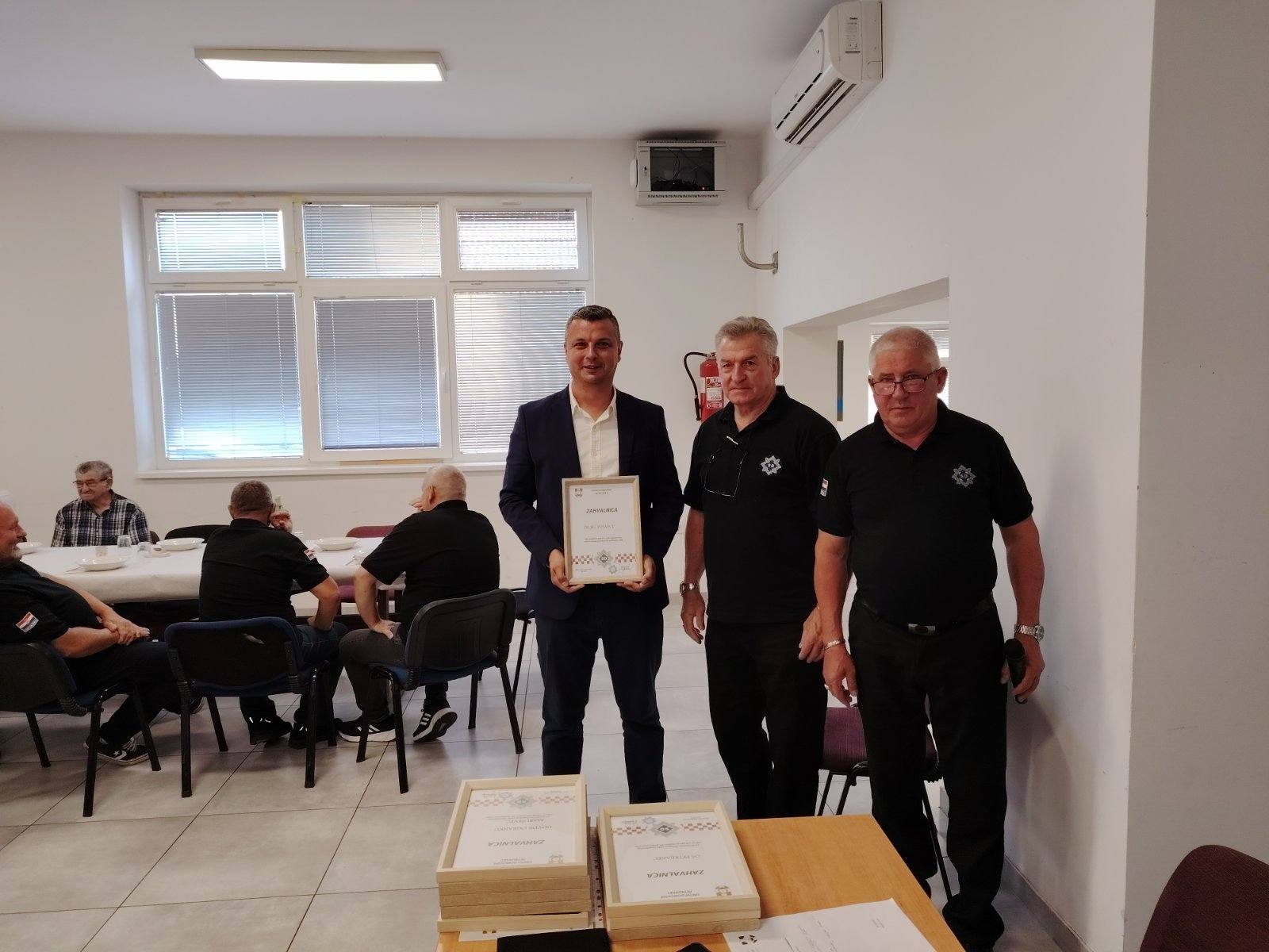 496180673_9877376455678598_4345704076854423244_n