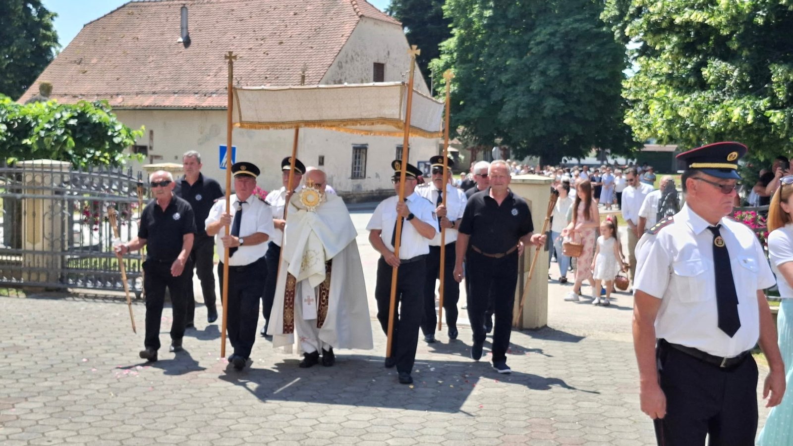 509386982_9964609853621924_7671888663669660618_n