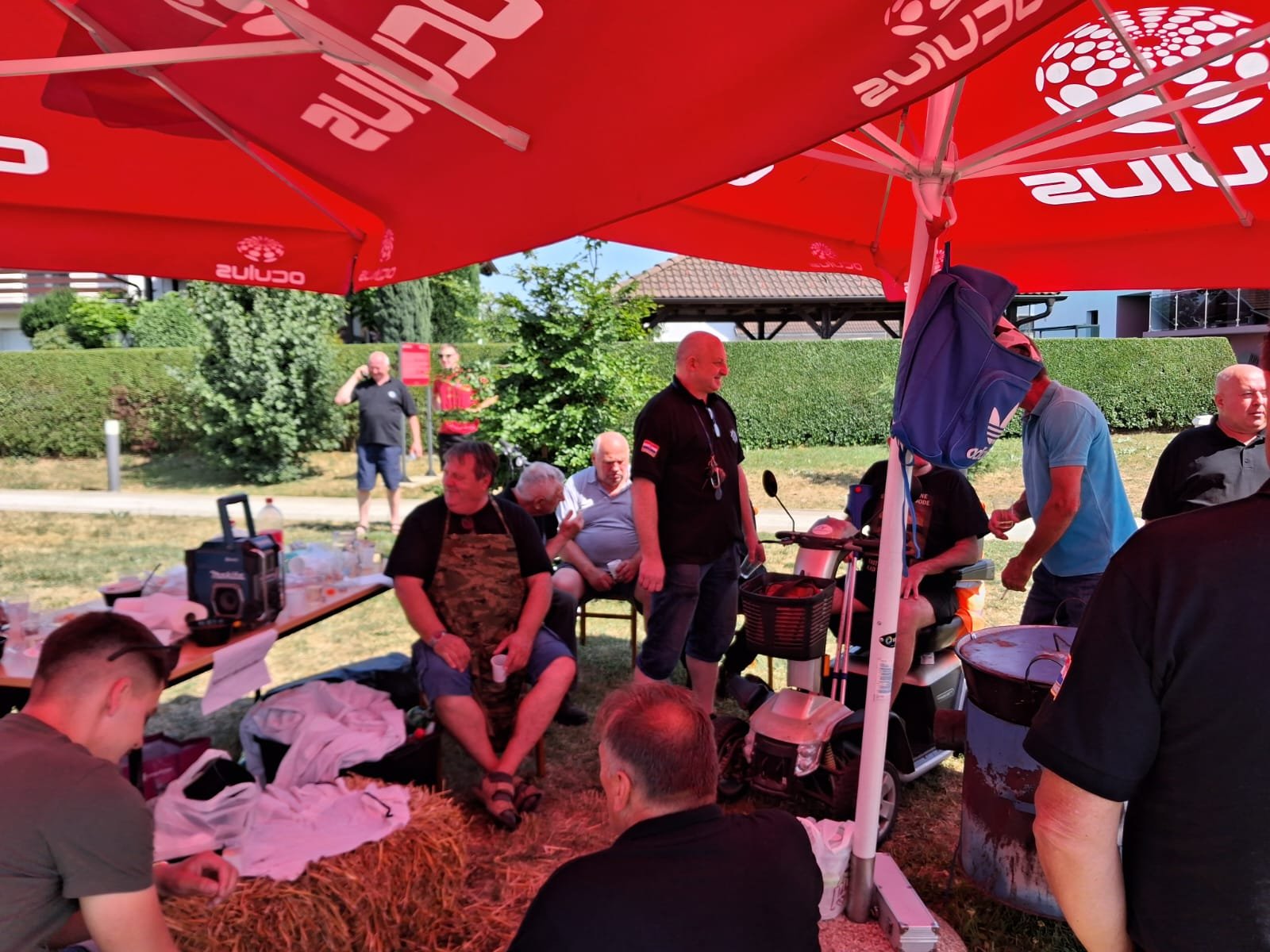 fe8a84d5-4813-4c27-ba99-2d178215afee