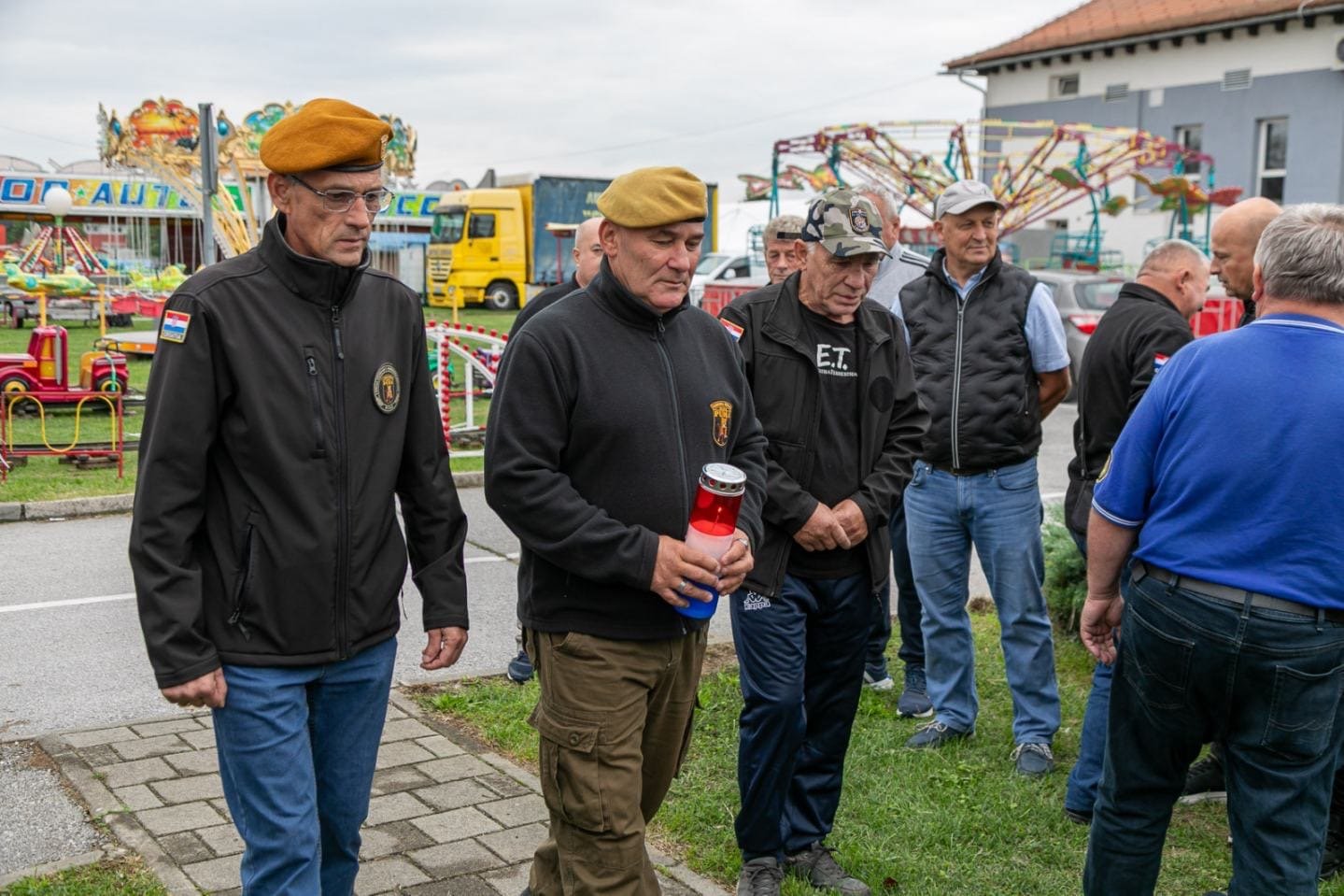 1440dbc0-a4d7-4d7c-8a8a-1fcd053a4907