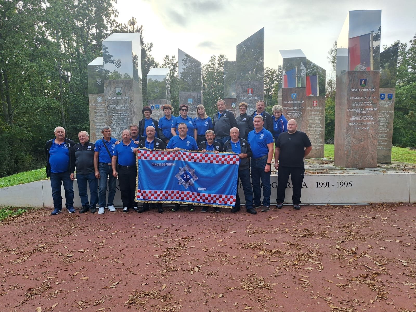 2f835122-28fa-4a85-b7ac-d9fa2b35f2e1