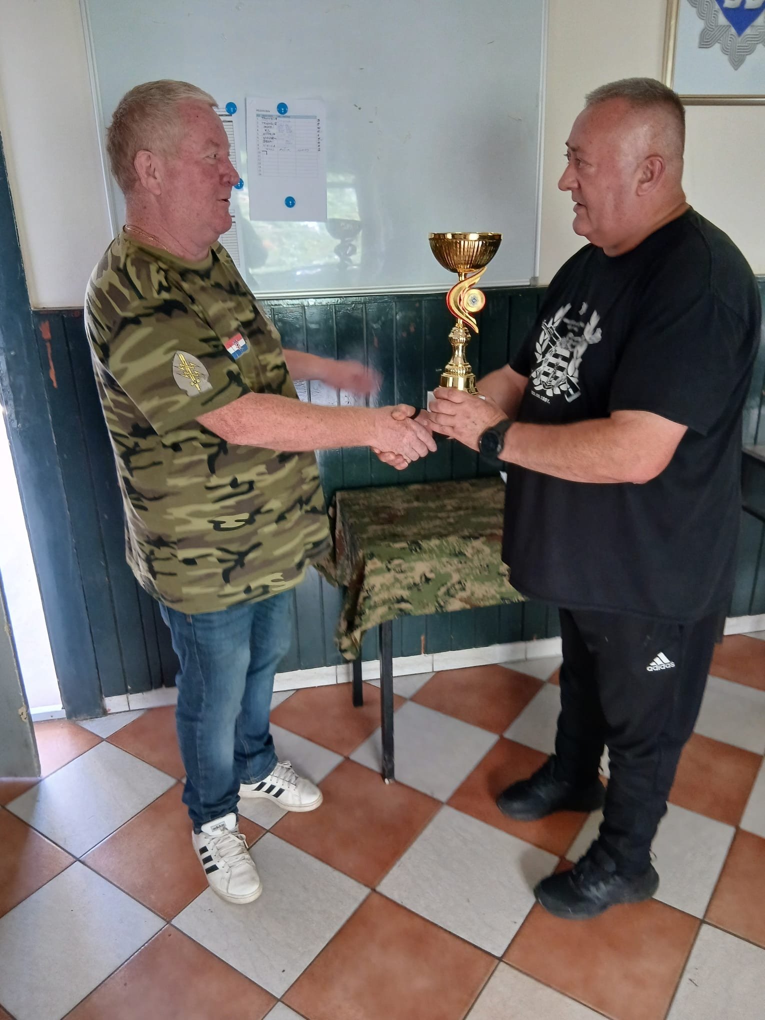 7b98d5ad-f75e-40e4-a2cf-362ab0ef7783