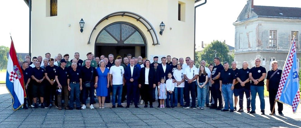 Messenger_creation_BF8386D8-D7B7-4DCD-8067-701615995D2E