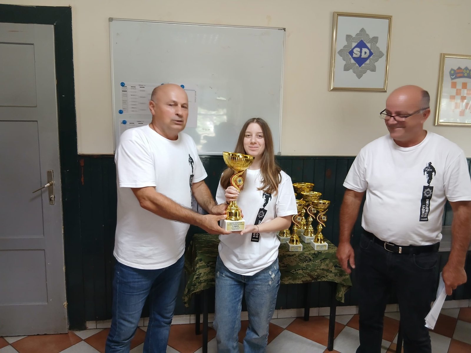 b273b4df-6da4-4974-99b9-d7dcaf727217