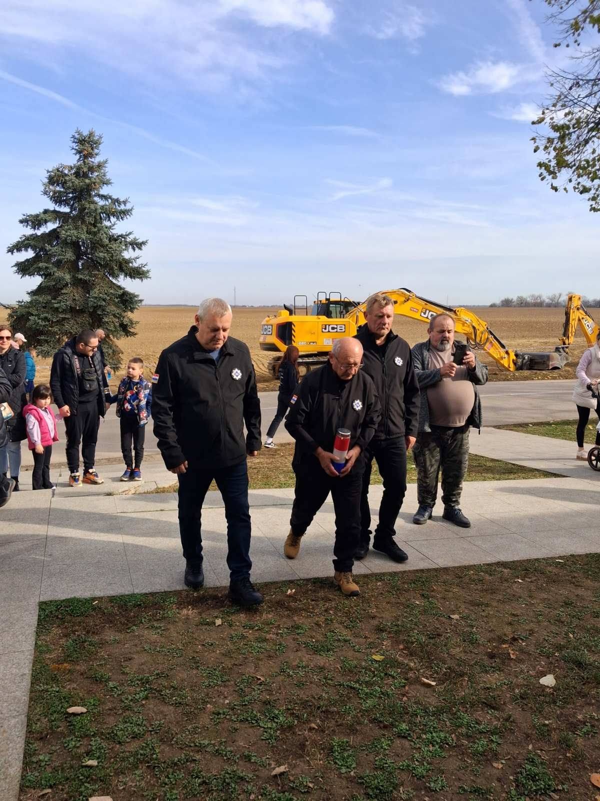 582056981_25007685548887775_2758033624811920882_n