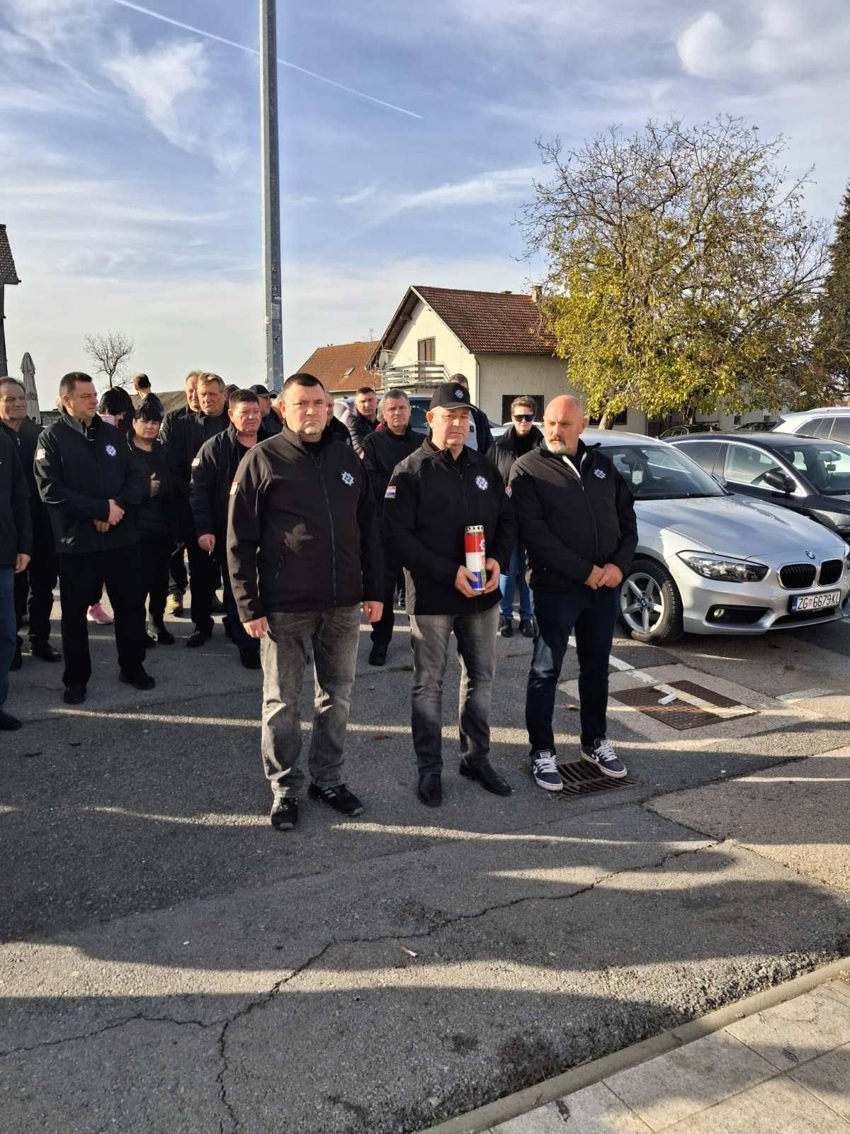 583787778_25007681522221511_9155756541472473326_n