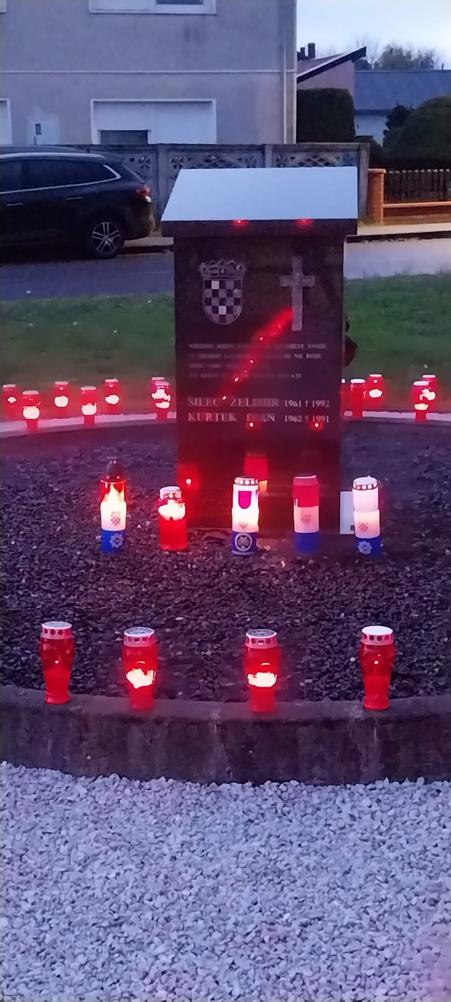 e2d5e0ad-b50b-484f-91ef-f5fb4806dadb