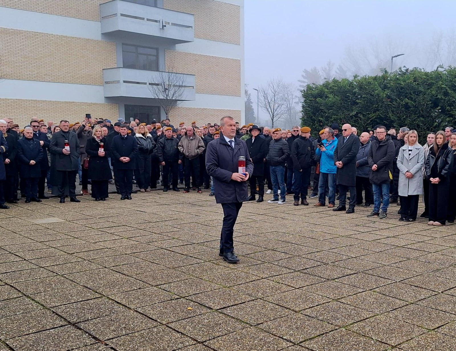 01ccb621-03c8-40b9-b309-0231bf8ac670