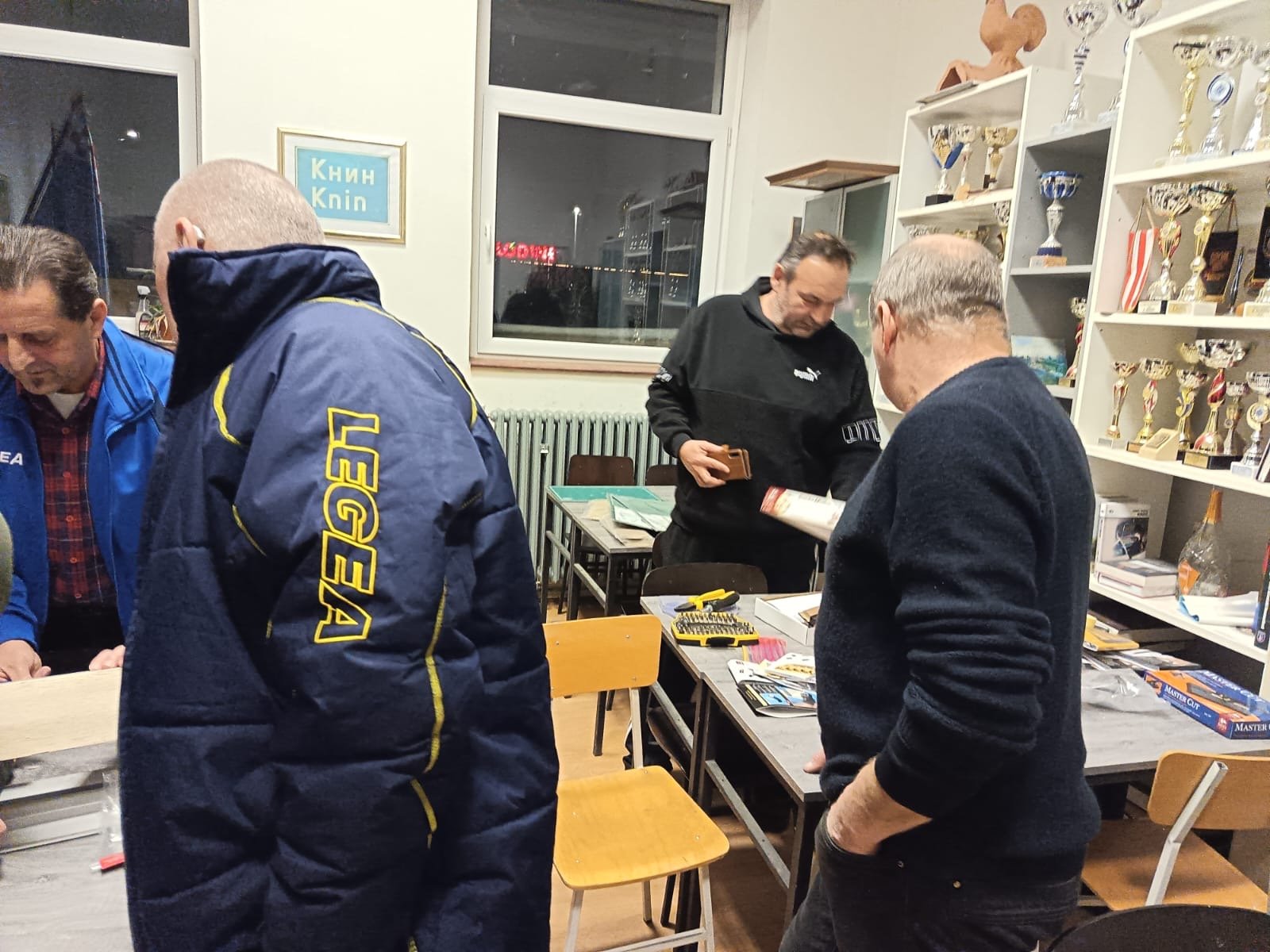 e2608175-462f-46a6-8c64-bb7b35329296