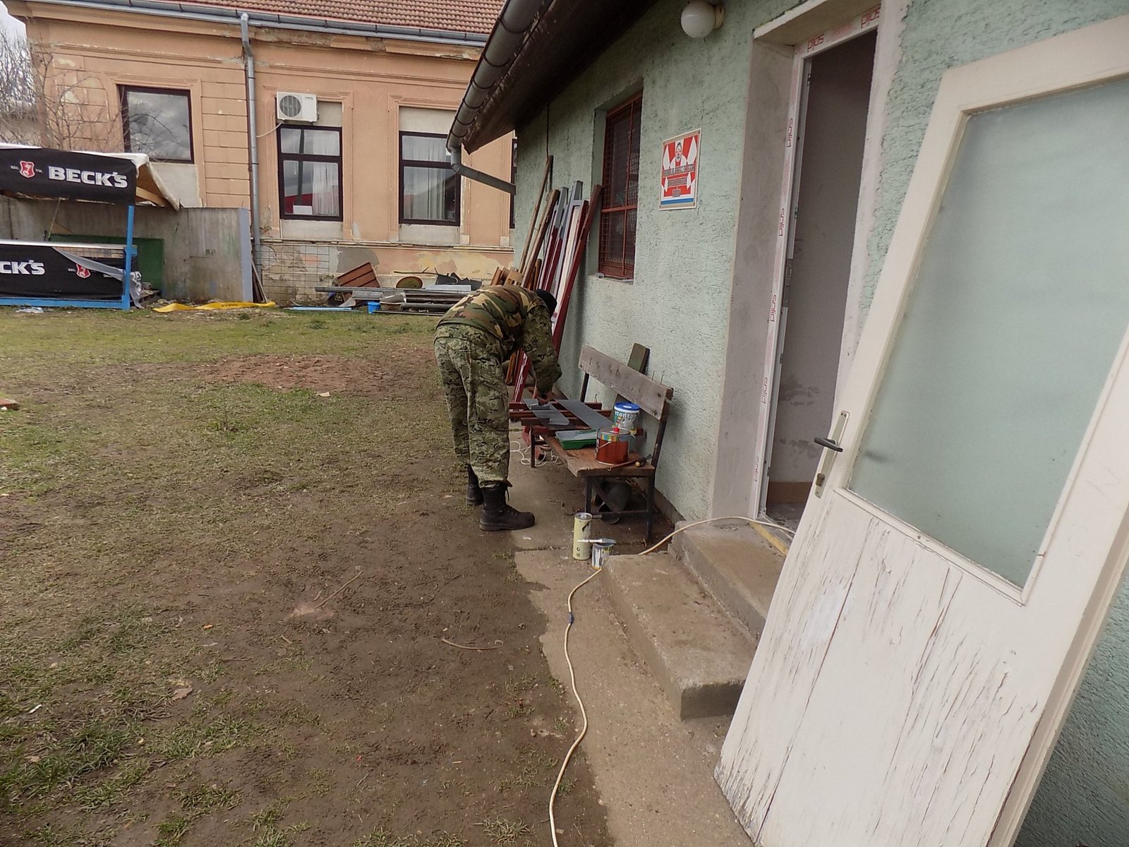 33136406_1873081772713510_1863166240458014720_n