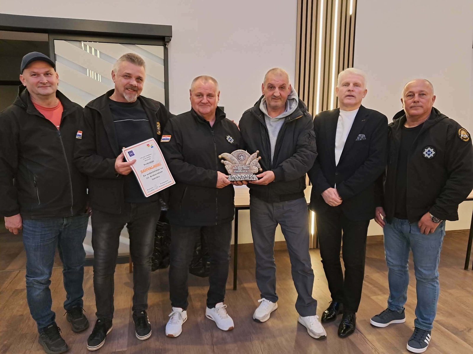 1b15d74b-0e42-4aca-89a8-8eafb84b1626