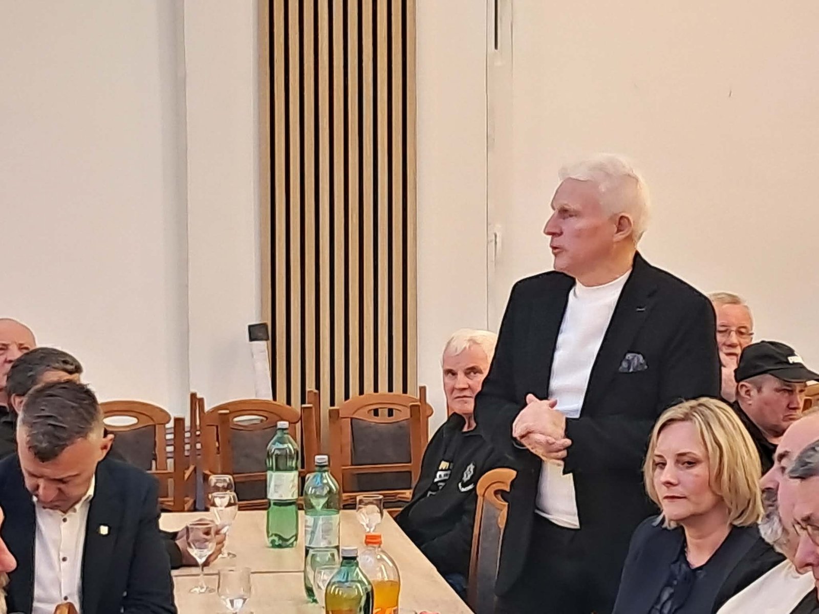 21d3a914-626d-4f8a-a605-0934ad0b4424