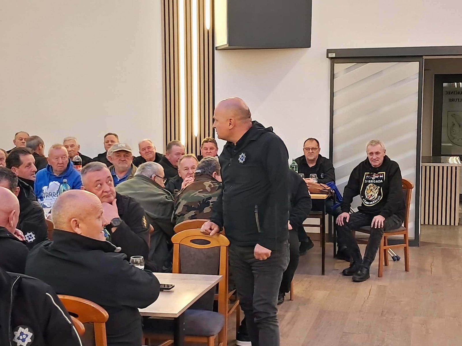 21dd71df-a786-4083-b8e3-95d82623421b