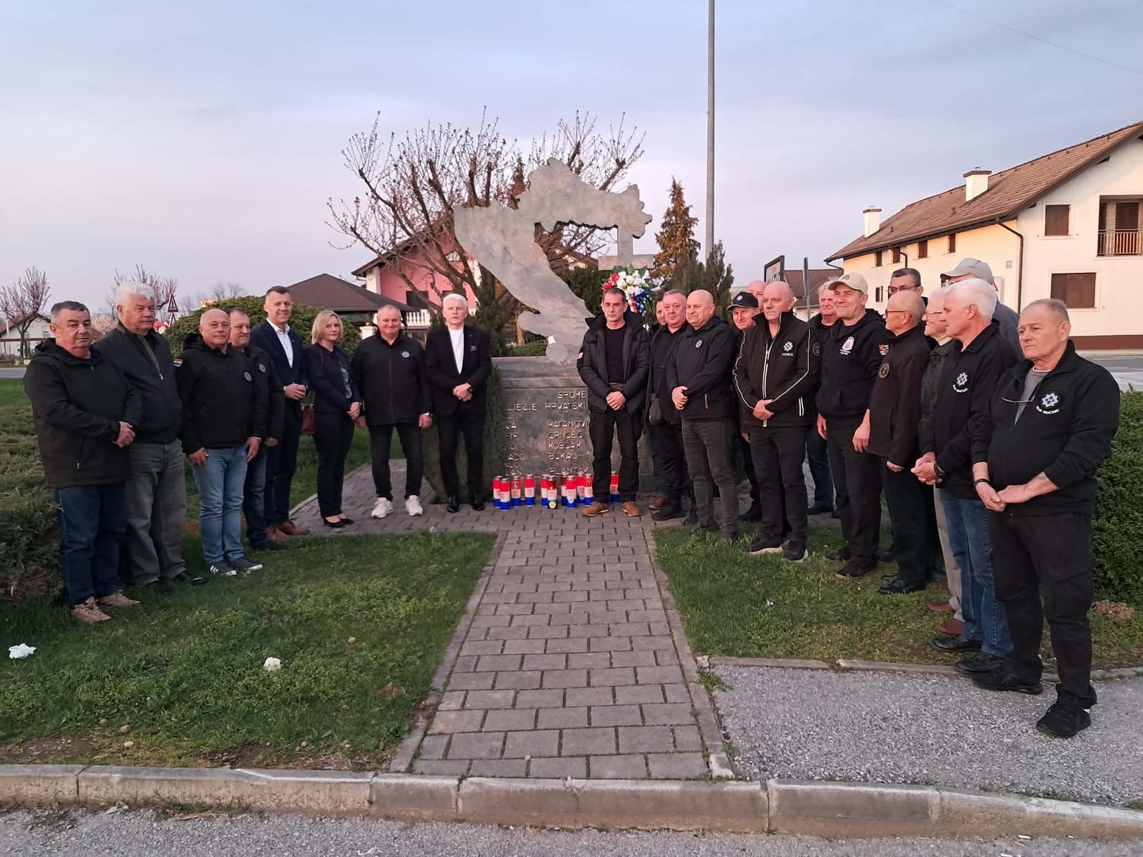 34d3e82a-6116-4cd6-b680-42293666752e