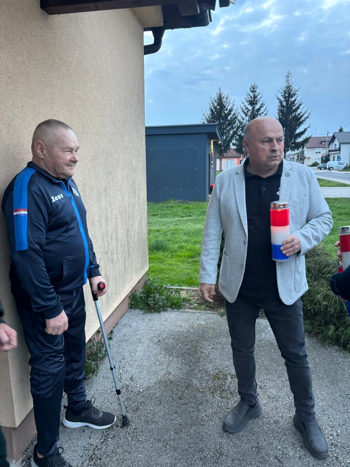 b119998b-0fa7-4676-86c9-44283e5303d1