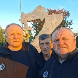 Sinovi Domovine Sračinec obilježili Dan Svih svetih paljenjem lampaša