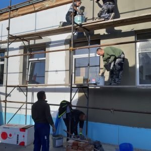 Navlačenje ljepila i mrežice