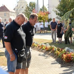 Članovi kluba Sračinec i Gornji Kneginec na 15. momrijalnom susretu u Peterancu