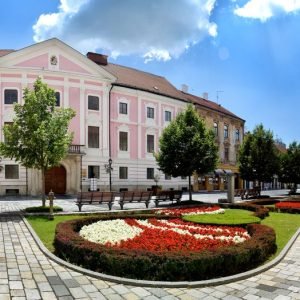 Varaždinska županija objavila natječaj za dodjelu stipendija te javni poziv za sufinanciranje troškova prijevoza studenata